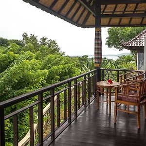 Bungalow Garden View